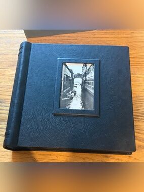 NIB Daisy Arts Italian Leather Photo Album / Scrapbook - Black w/ Box